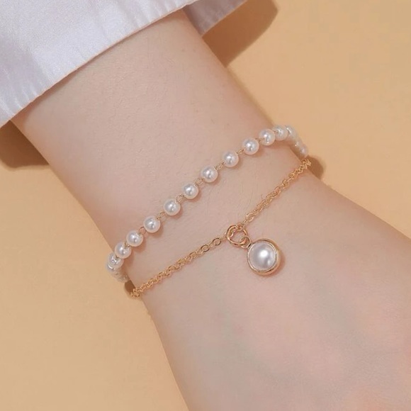 Faux Pearl Layered Bracelet Golden Chain - Picture 1 of 6